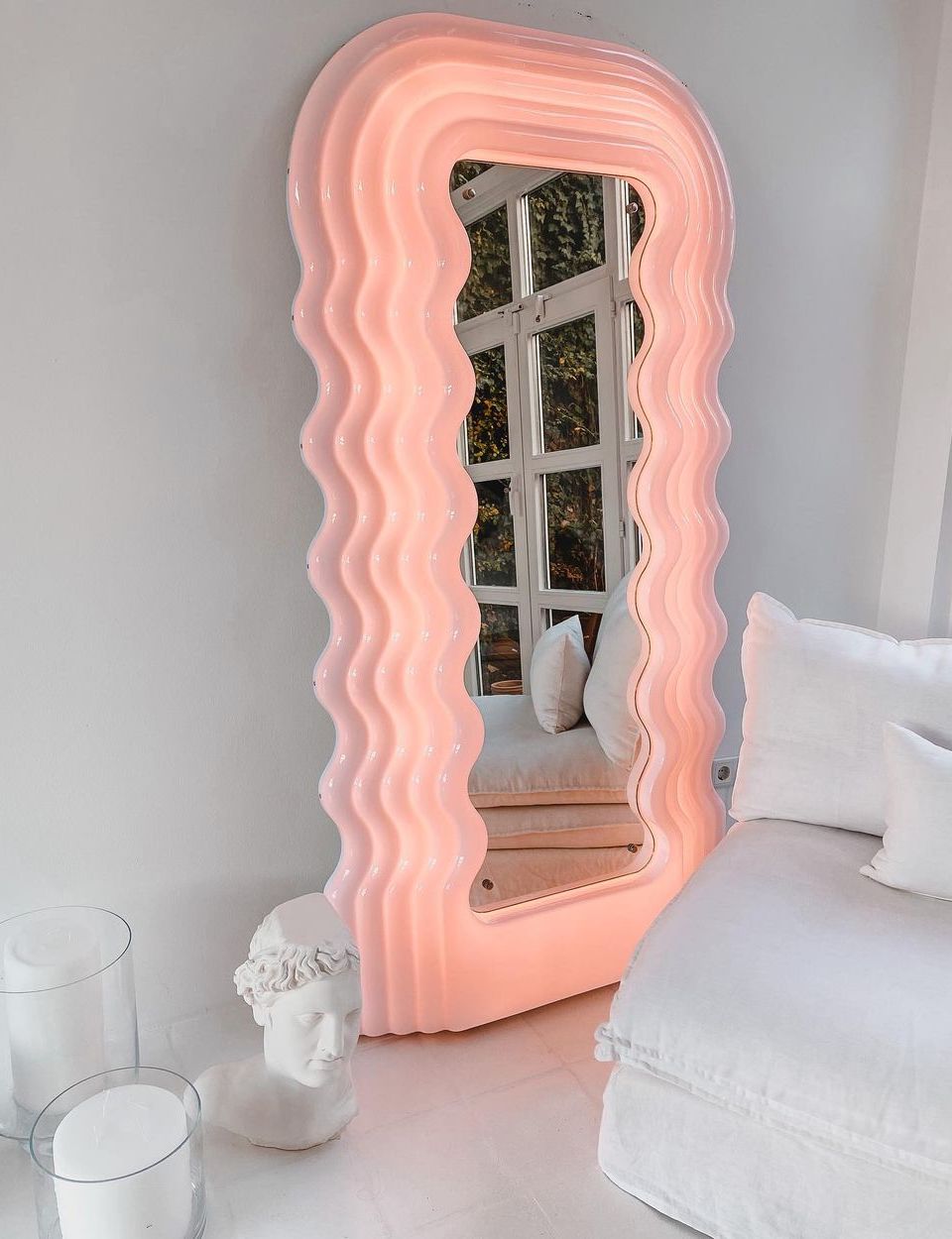 Ultrafragola Mirror Ettore Sottsass Decor Ideas lenaterlutter