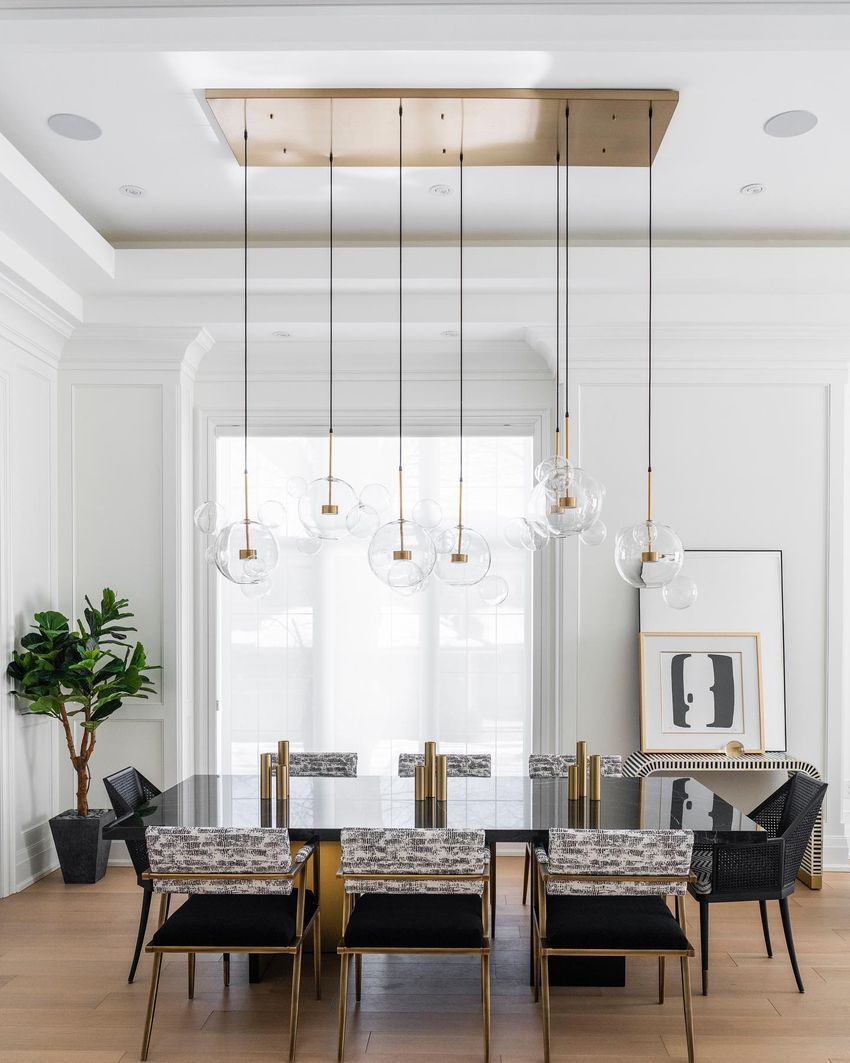 Modern dining room decor ideas via jenniferbacksteininteriors