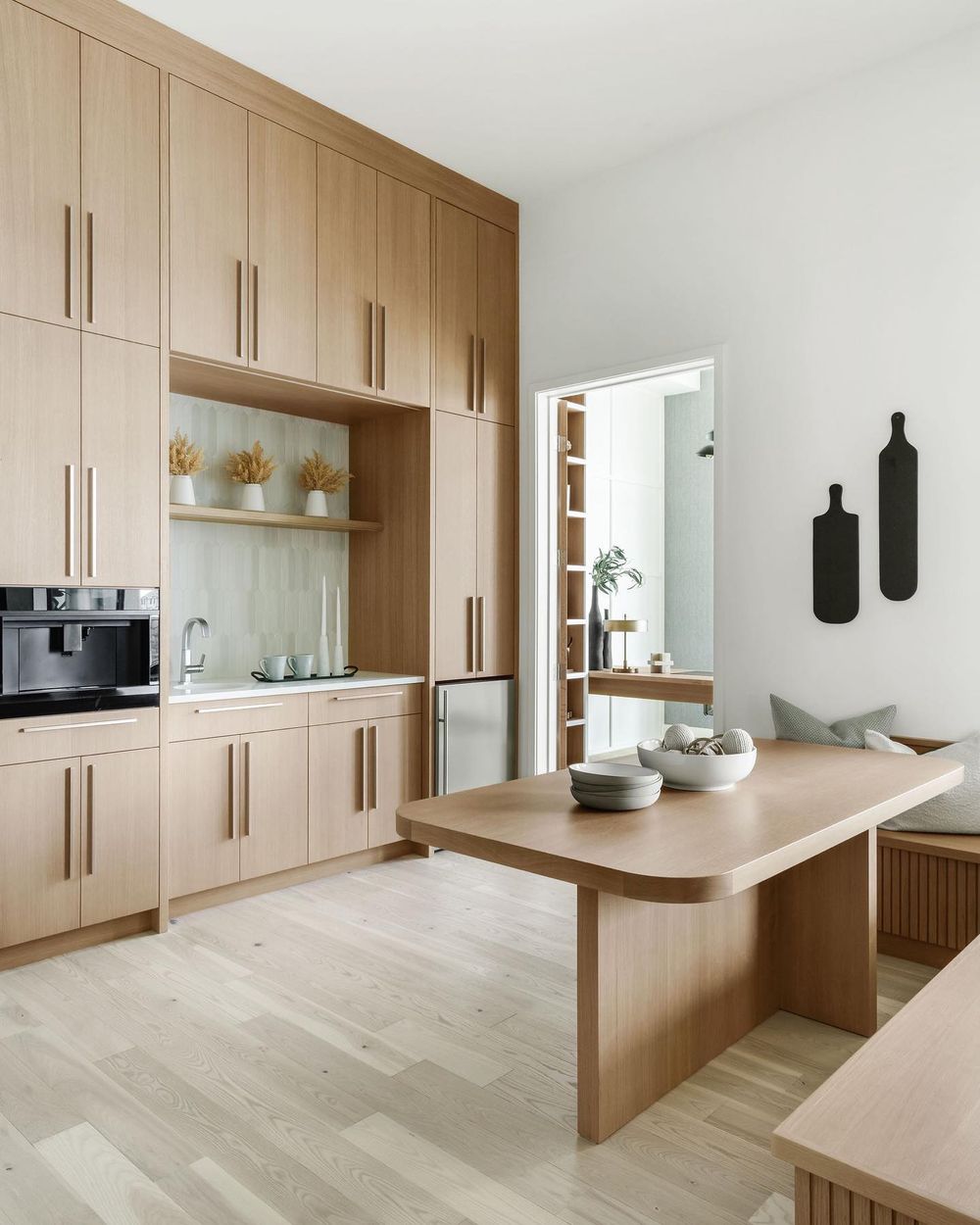 Modern kitchen design coastal beige smithericksondesigns