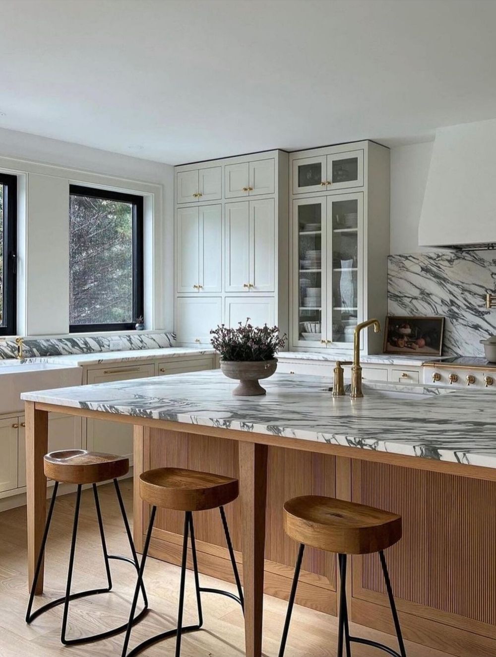 Modern kitchen design ideas @chestnut.hill.interiors