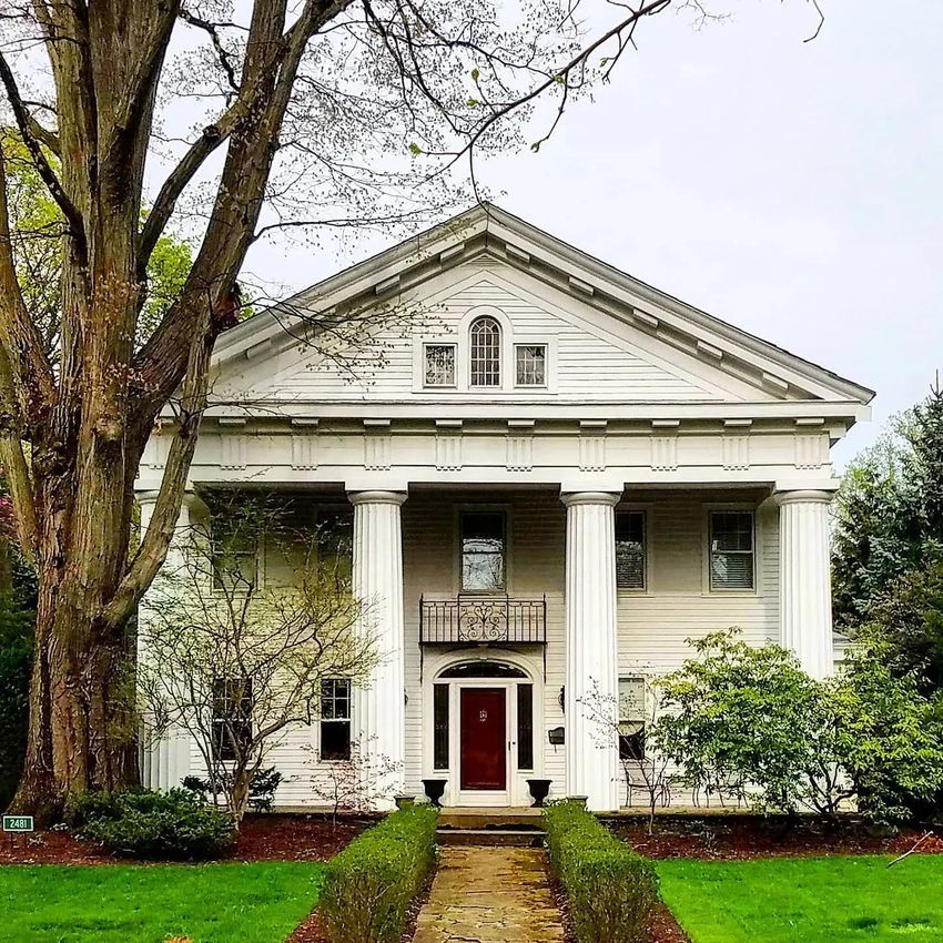 Neoclassical house Cleveland Heights Ohio via americancastles