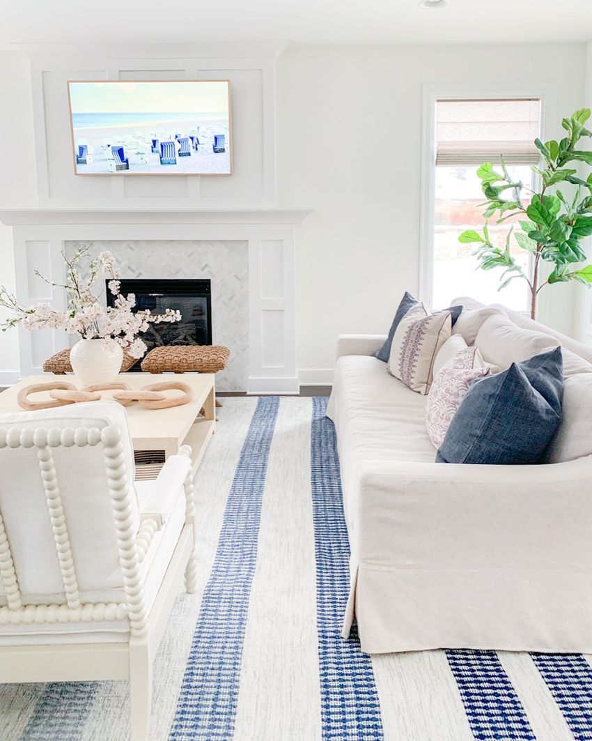 Stripes Coastal Rugs via @lifeonvirginiastreet