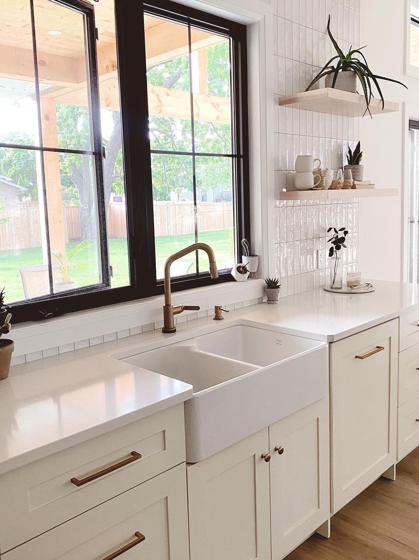 Fixer Upper Style Decor Farmhouse sink ourforestfarmhouse