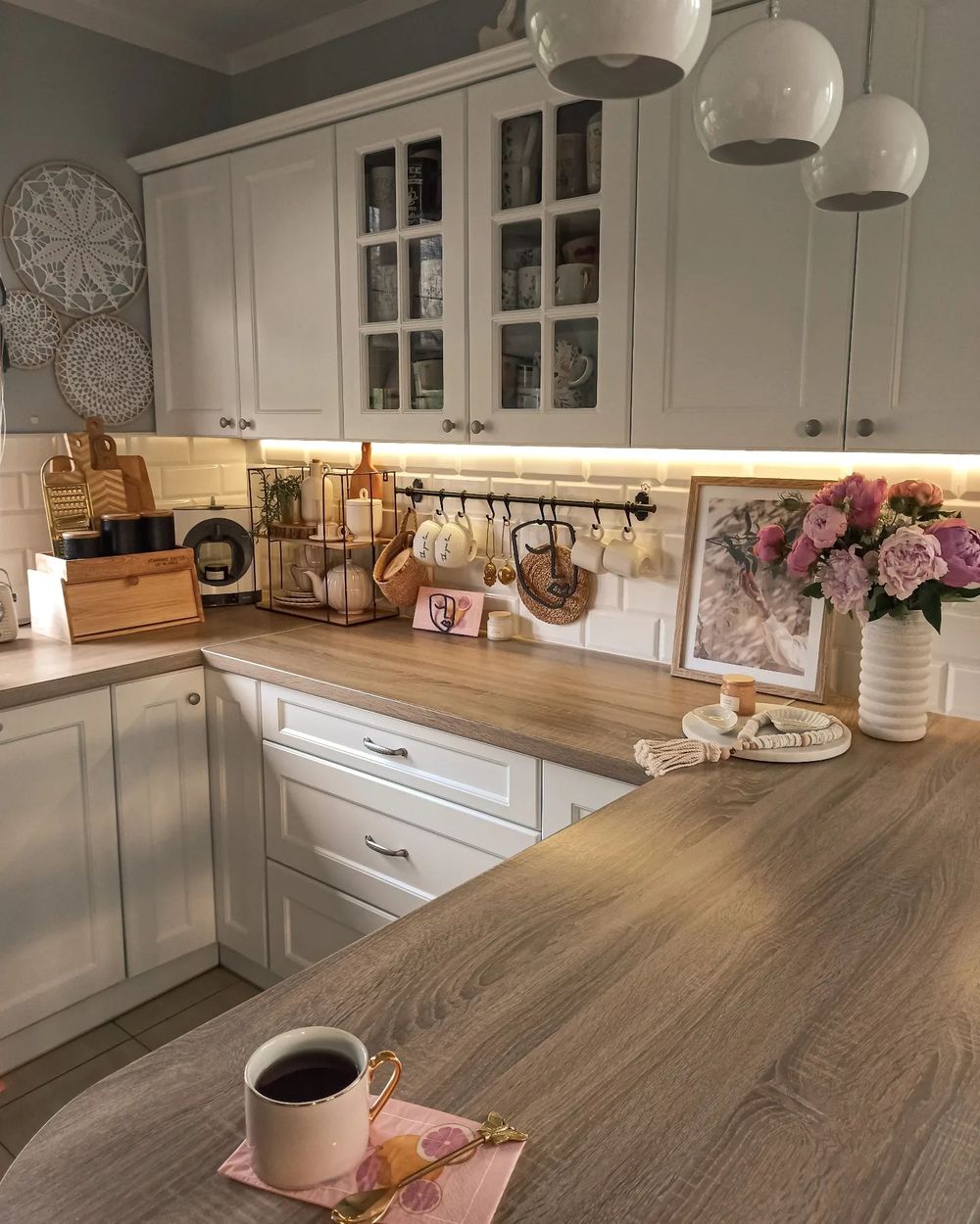 Cottage kitchen ewa_home_and_sun