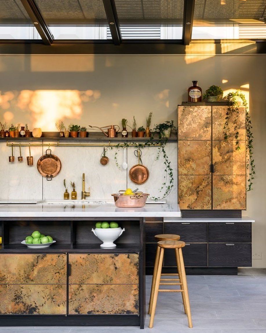 Aged brass kitchen cabinets @devolkitchens