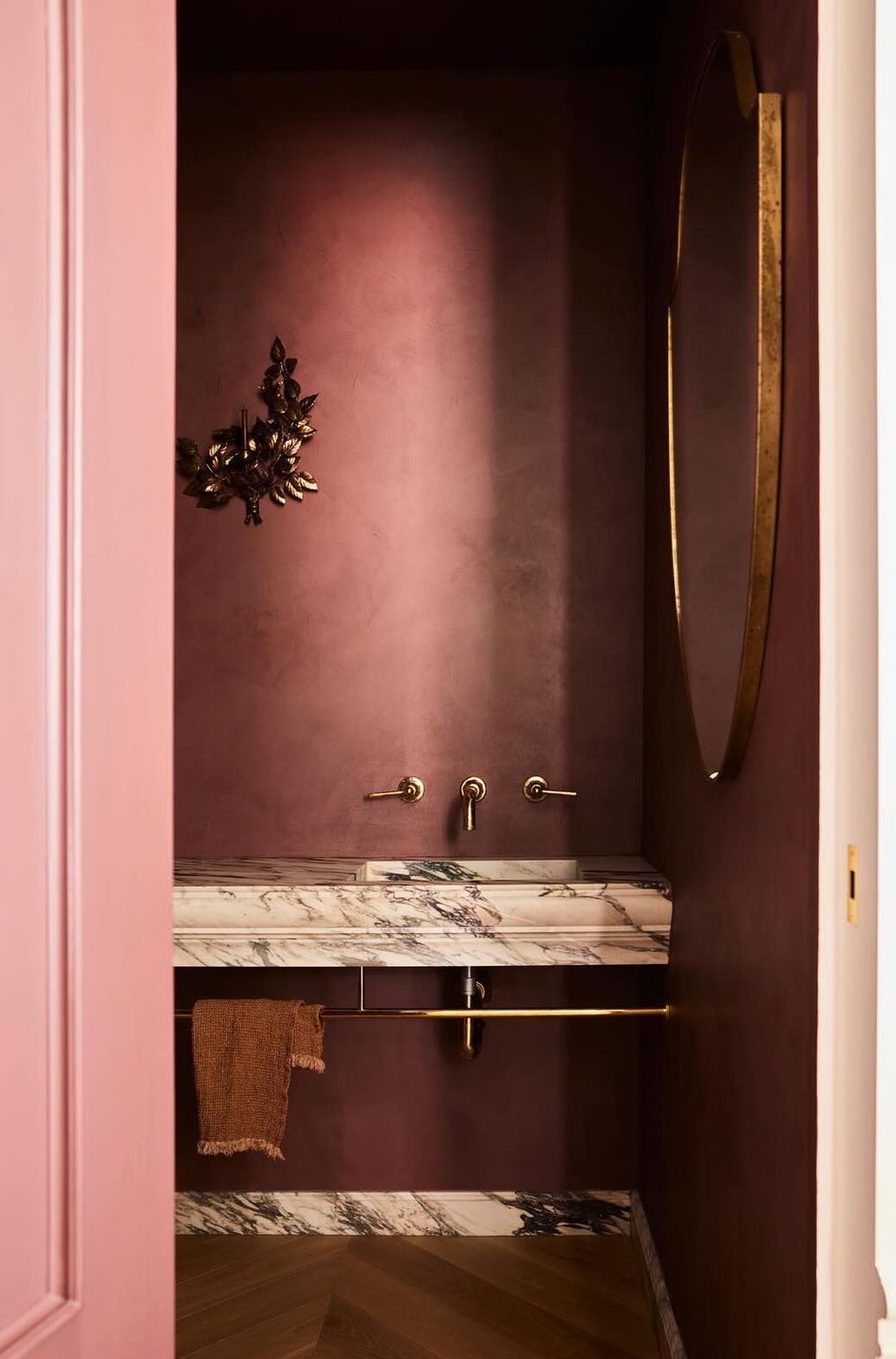 Pink bathroom wall paint ideas jaimiebaird