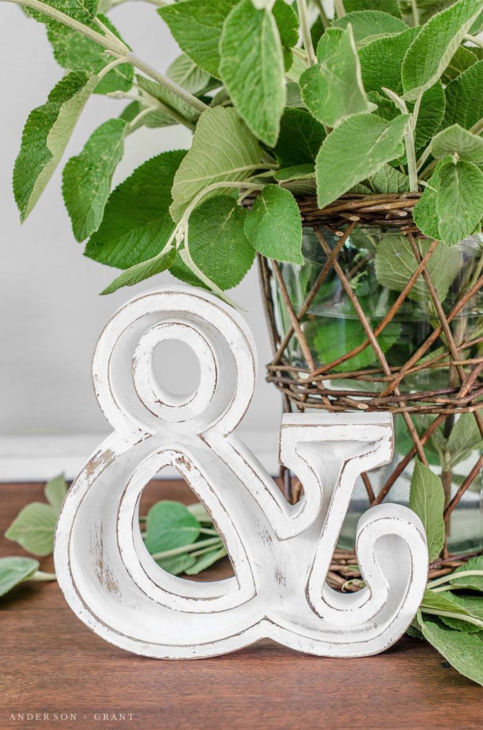 DIY Fixer upper decor ampersand andersonandgrant