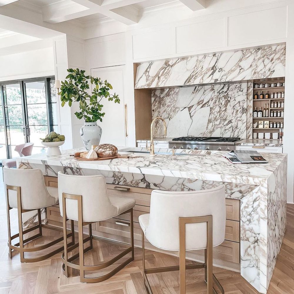 Marble kitchen island @cellajaneblog