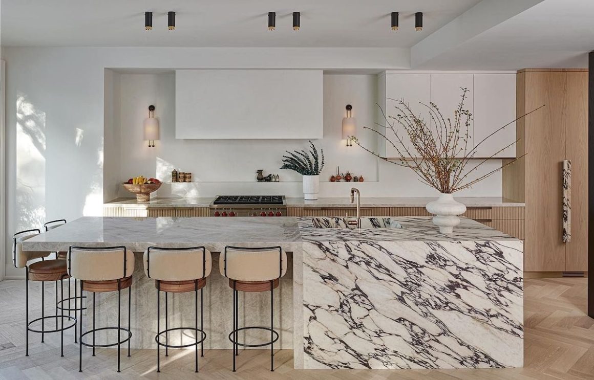11 Stunning Marble Kitchen Island Ideas 11-stunning-marble-kitchen-island-ideas
