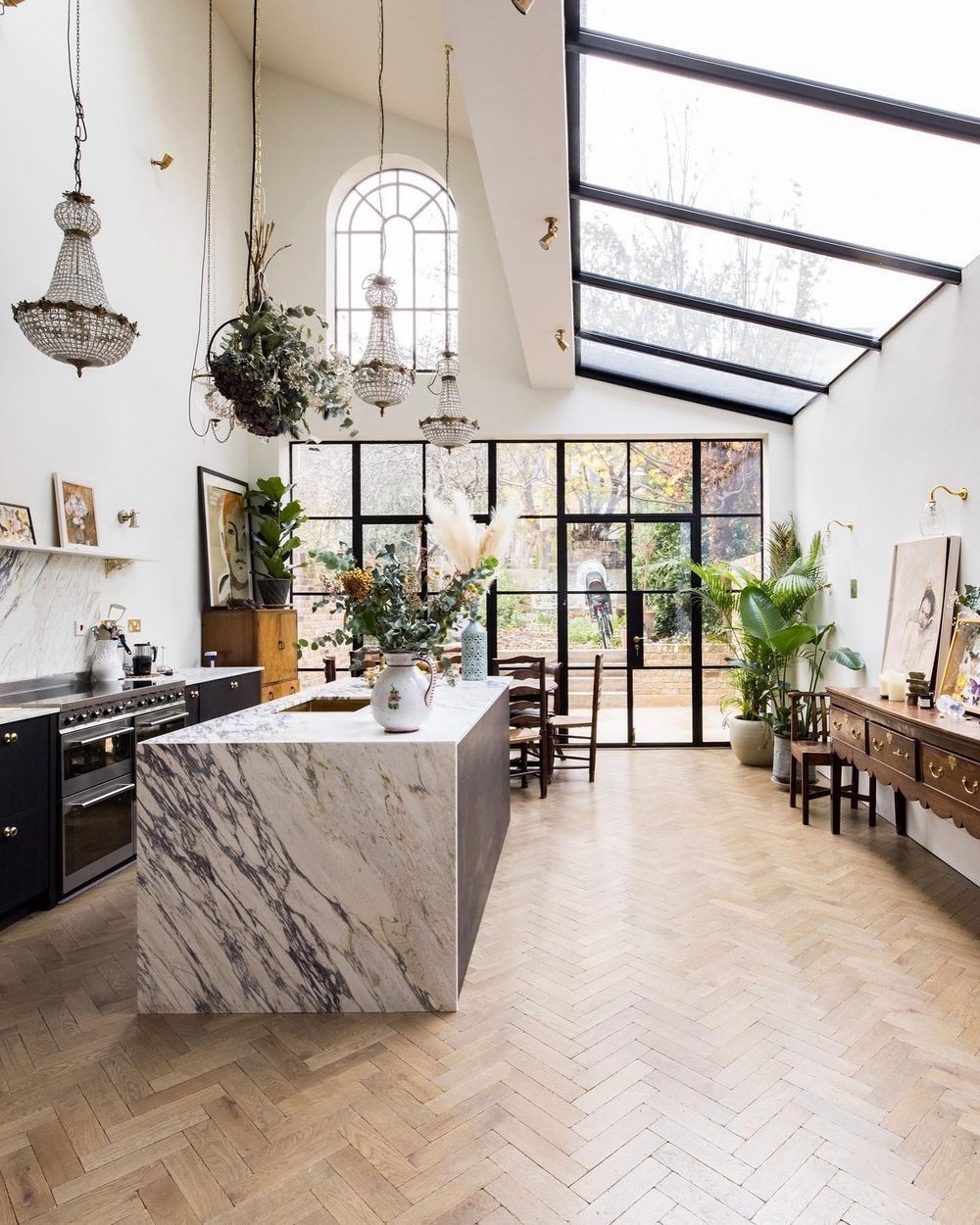 Marble kitchen island London @_all.the.things.i.love_ @plumguide