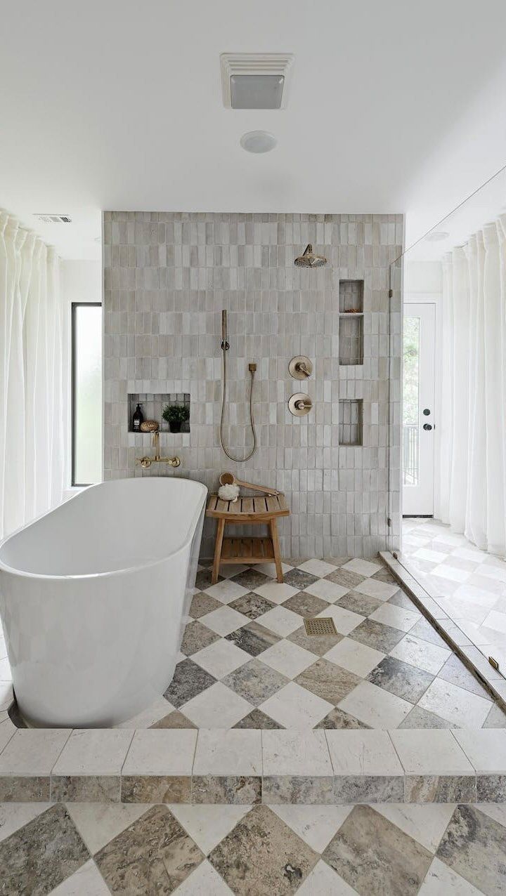 Checkerboard floors in bathroom @melisaclementdesigns