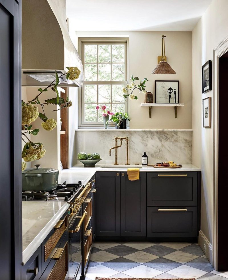 How to Design a Room with Checkerboard Floors