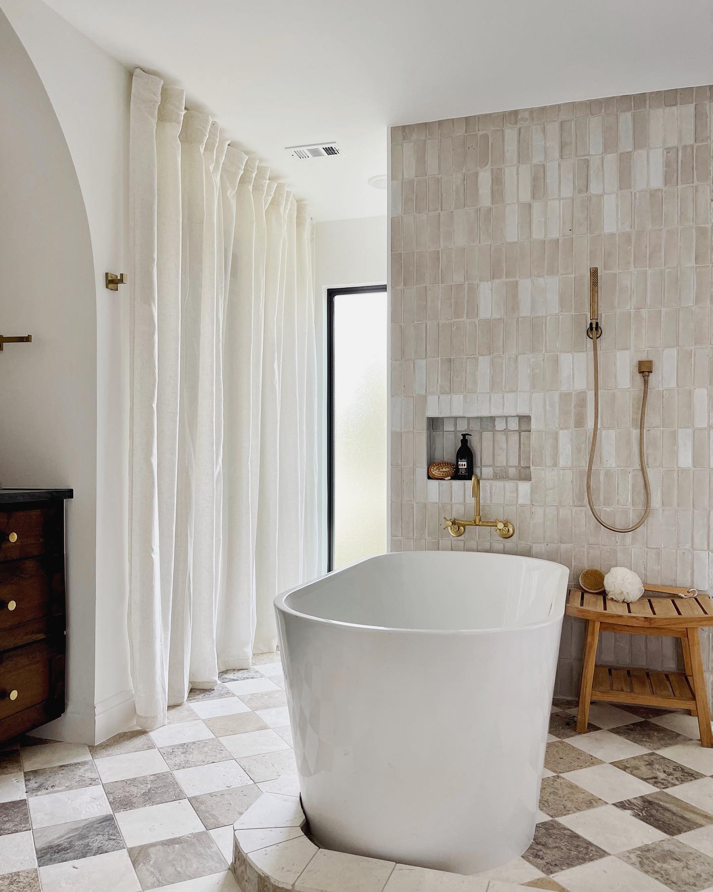 How To Design A Room With Checkerboard Floors