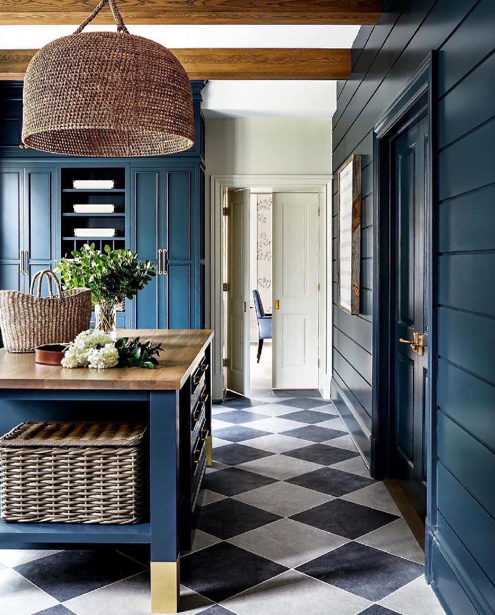 Checkered floors Mudroom entry @kristinpeake