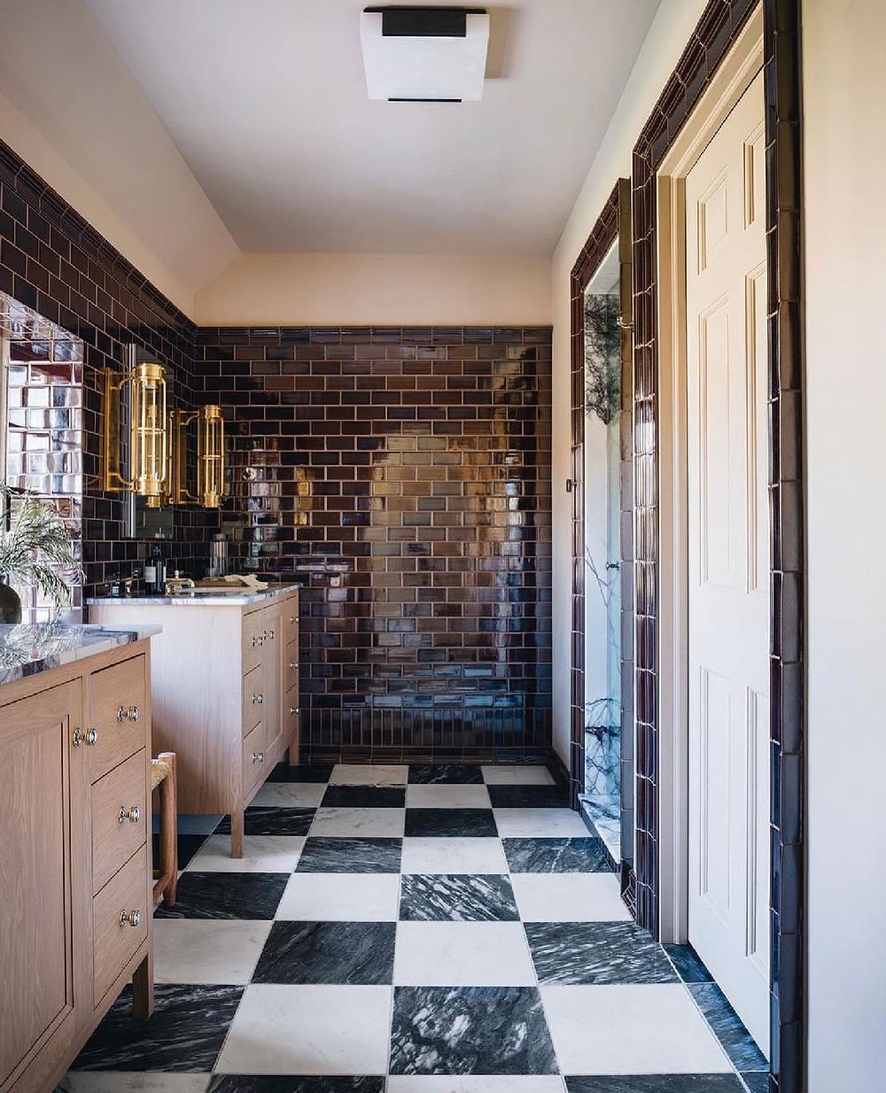 Checkered floors bathroom @jeanstofferdesign