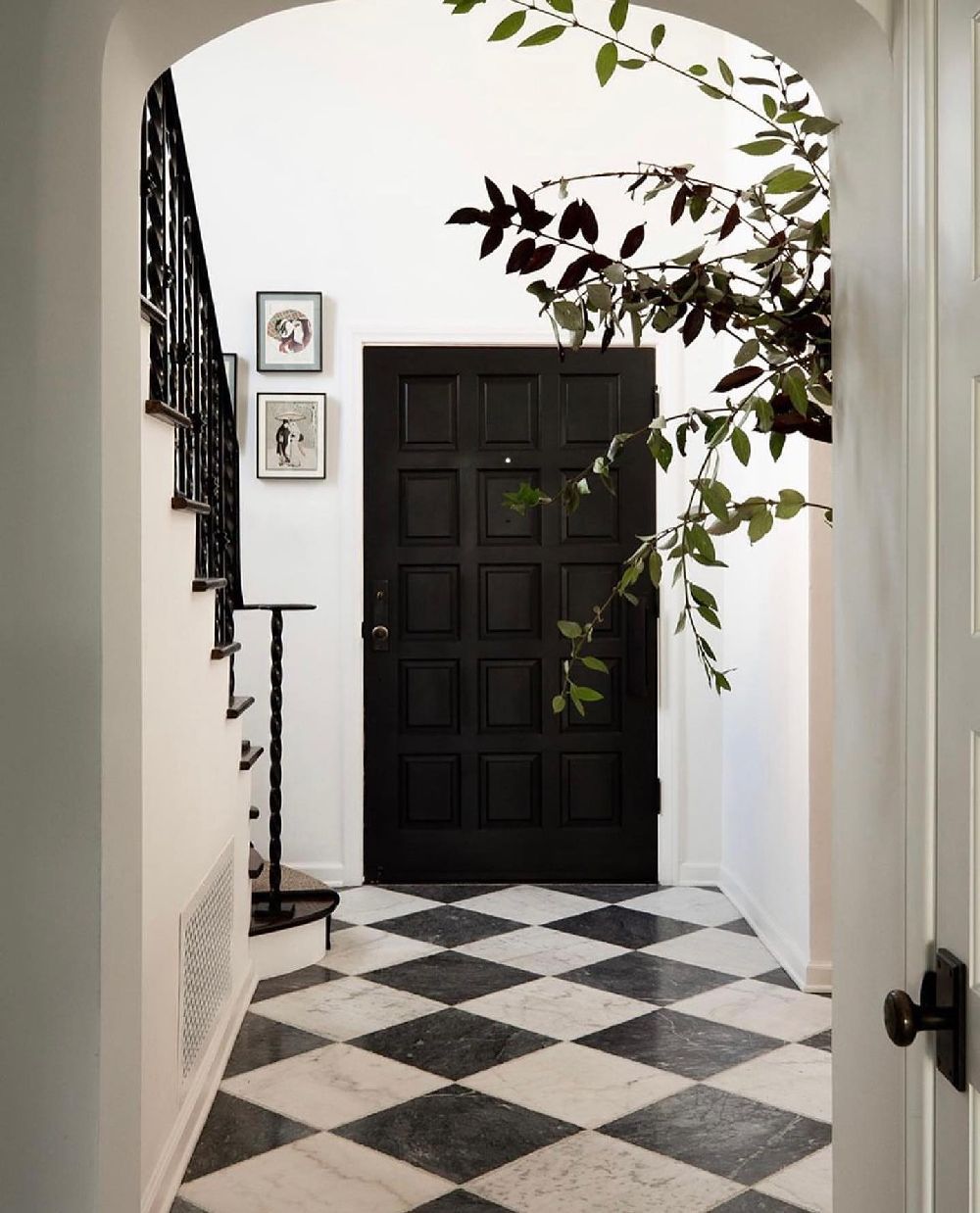 Checkered floors entryway @sarahsolis