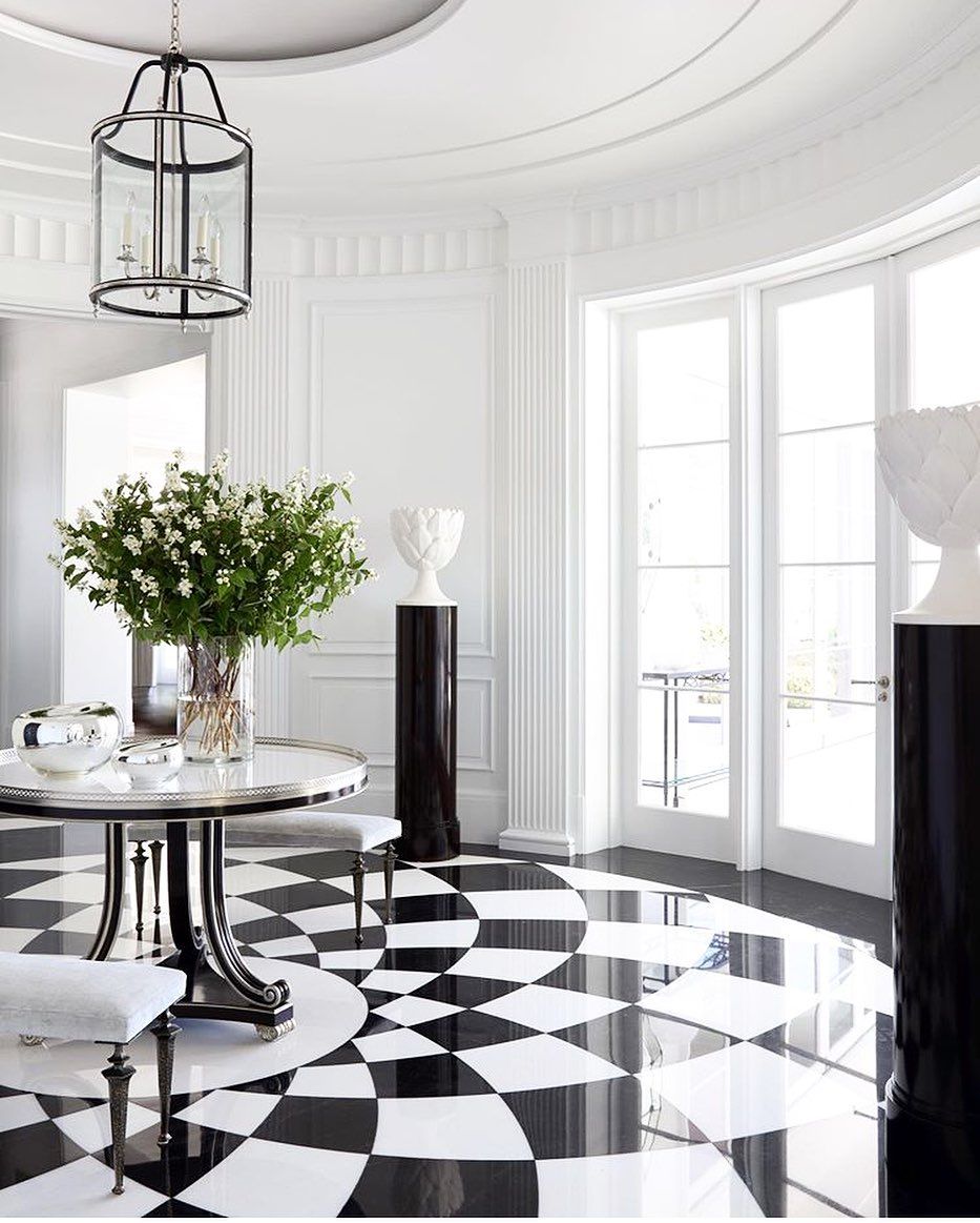 Spiral Checkered floors entryway foyer @thomaspheasant