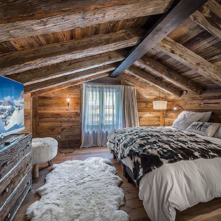 Ski Chalet Bedroom @skiinluxury