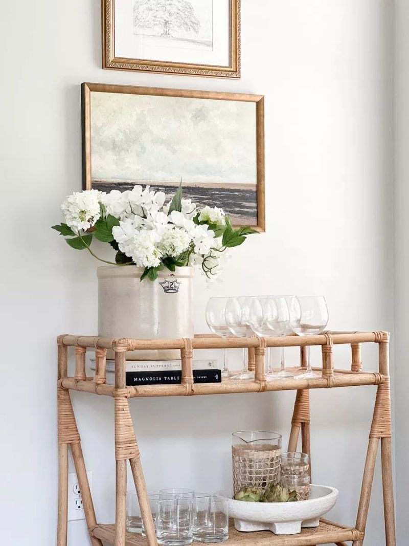 5 Simple Coastal Home Bar Decor Ideas