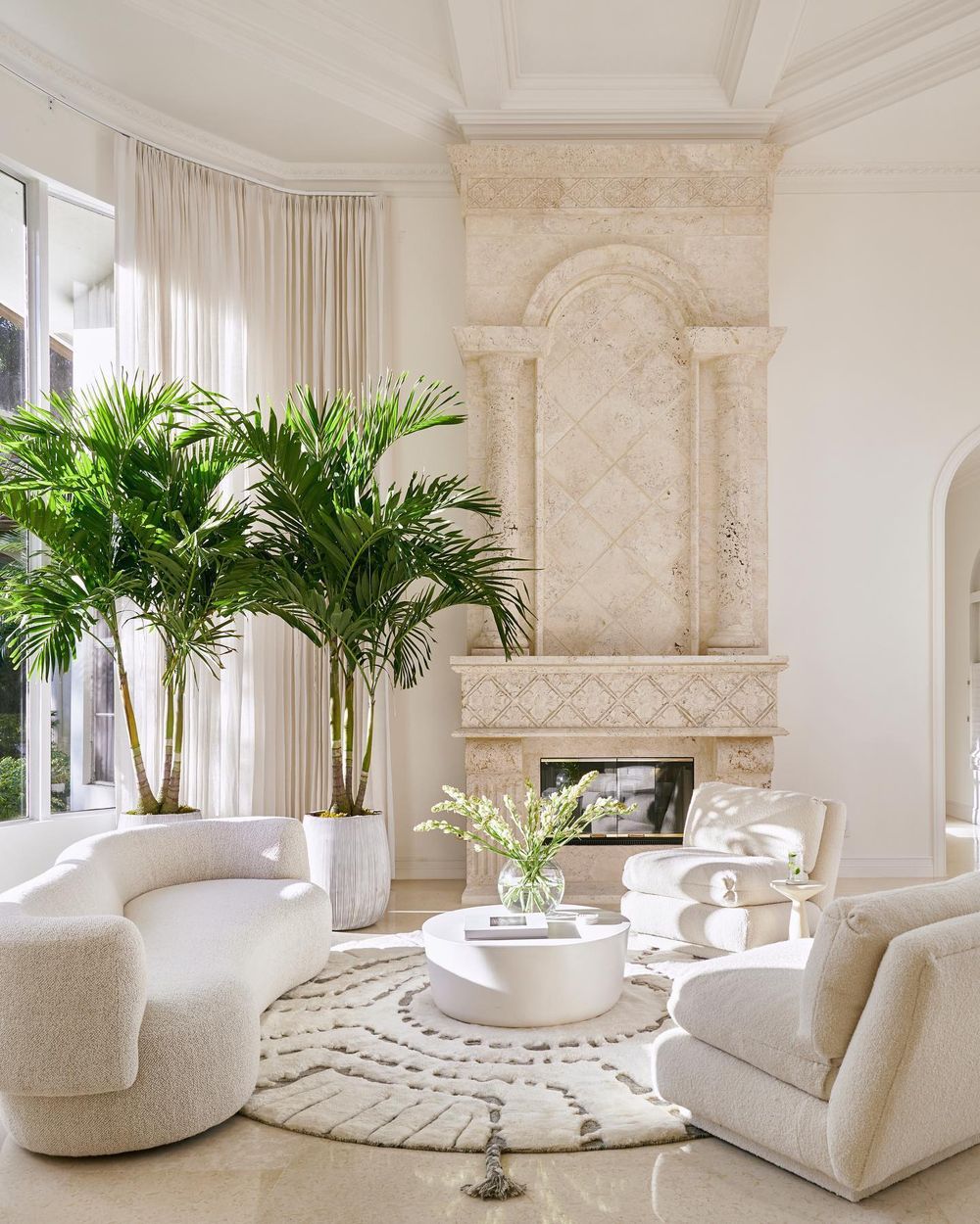 Palm Beach Living room decor timothy_godbold