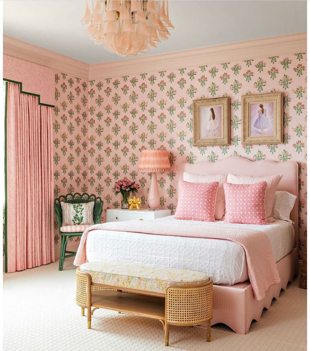 Pink bedroom design Palm beach style @phoebehoward_decorator