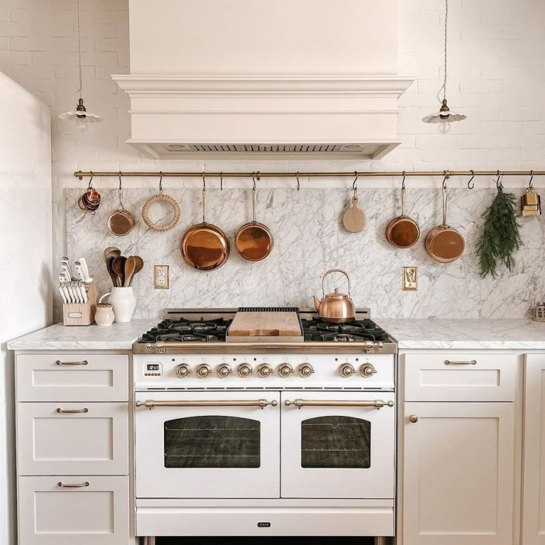 7 Italian Range Brands for a Sophisticated Kitchen
