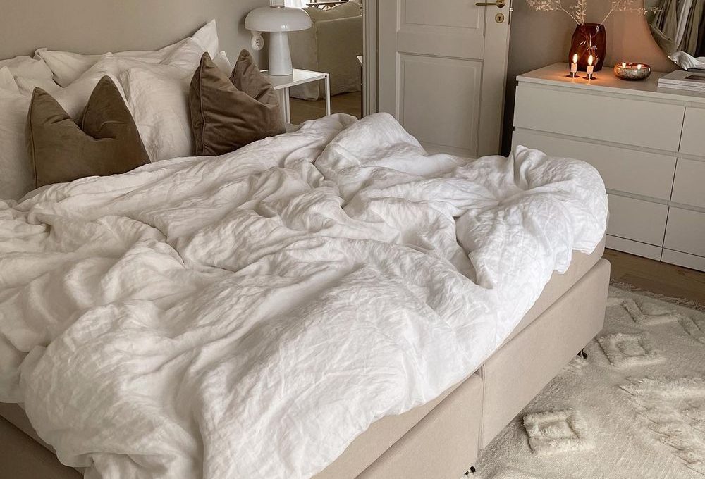 5 Essential Bedroom Furniture Pieces for Your First Home