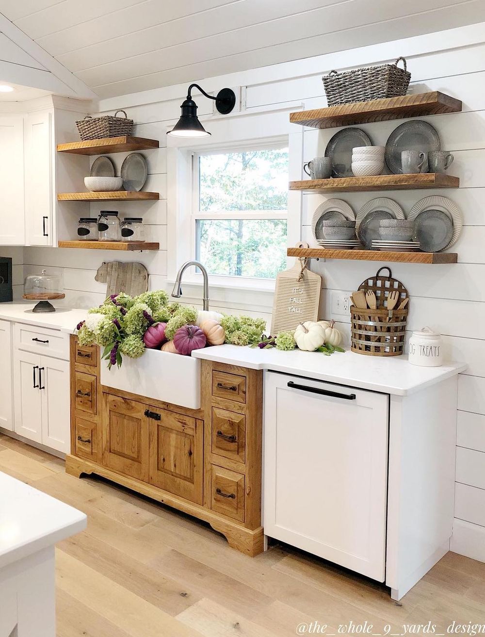 Kitchen Styles Farmhouse kitchen design the_whole_9_yards_design