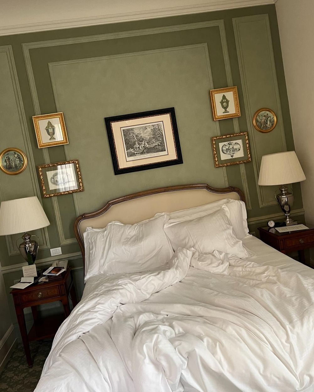 How to Decorate Like Old Money