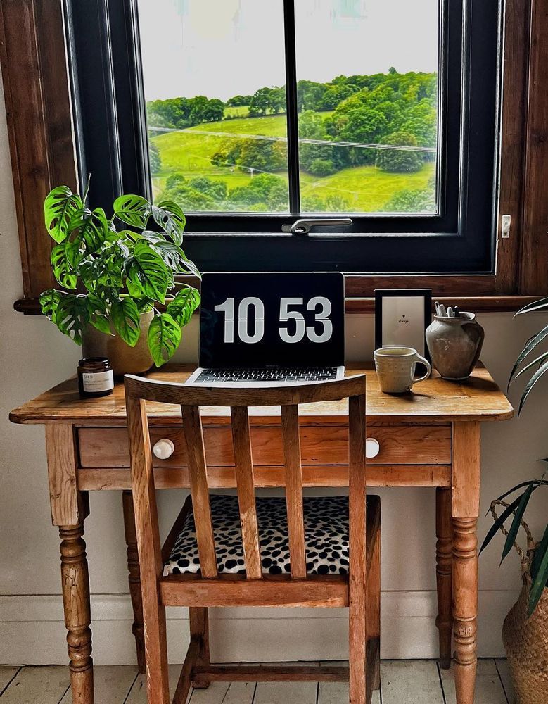 Rustic home office wood desk renovating_cartrefle