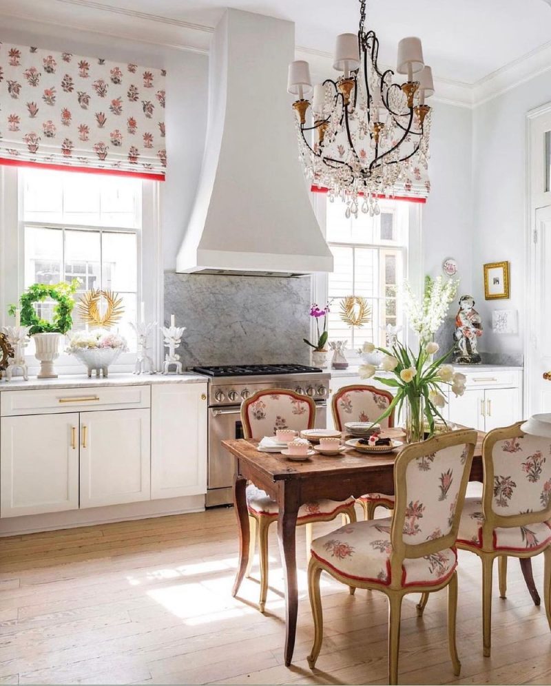 5 Chandelier in the Kitchen Ideas