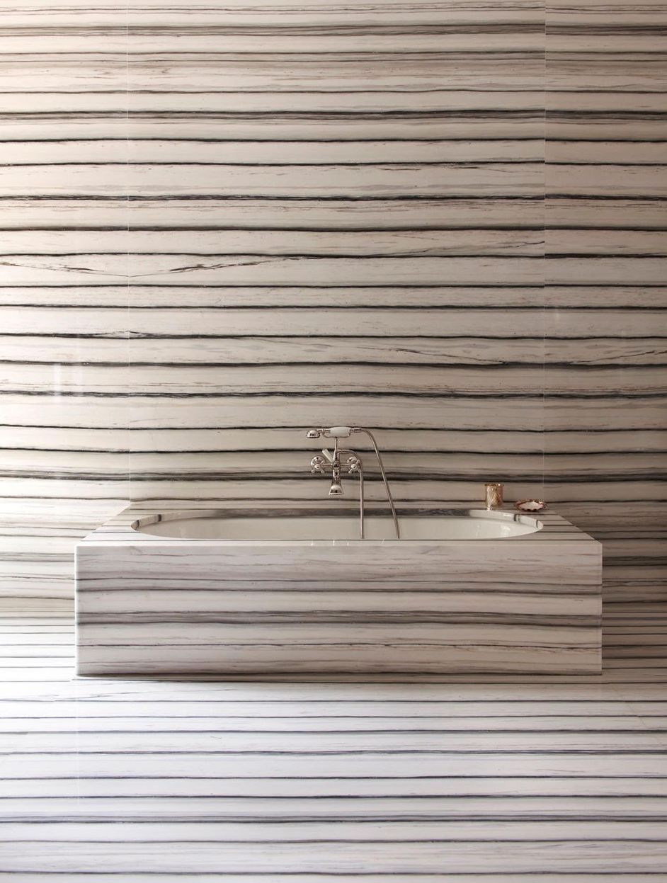 Modern bathroom design ideas zebrino marble @petermarinoarchitect