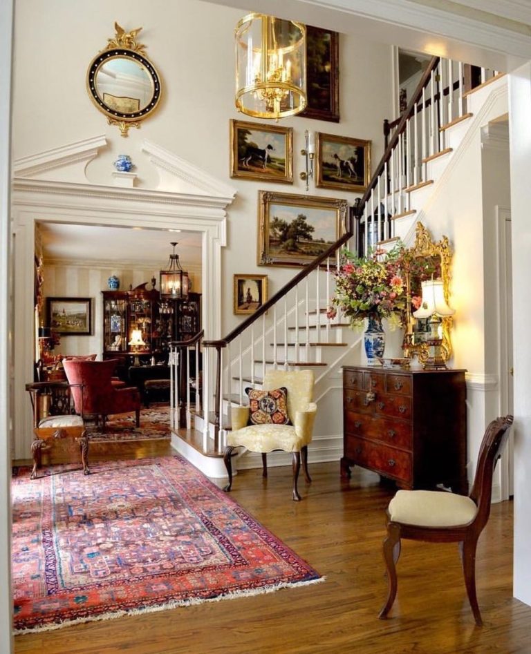 12 Traditional Entryway Design Ideas