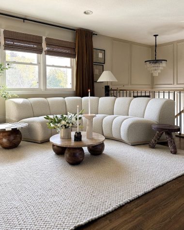 10 Stunning Curved Sofa Living Room Ideas 10 Stunning Curved Sofa Living Room Ideas