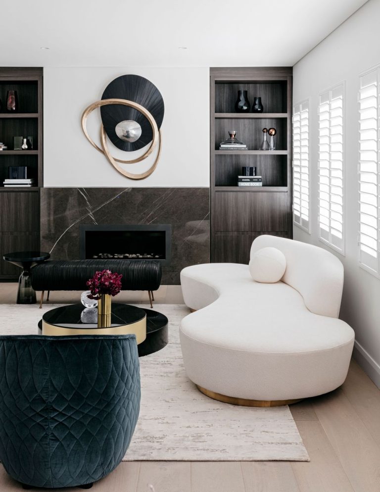 10 Stunning Curved Sofa Living Room Ideas