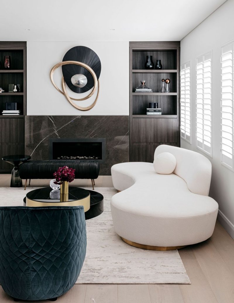 10 Stunning Curved Sofa Living Room Ideas