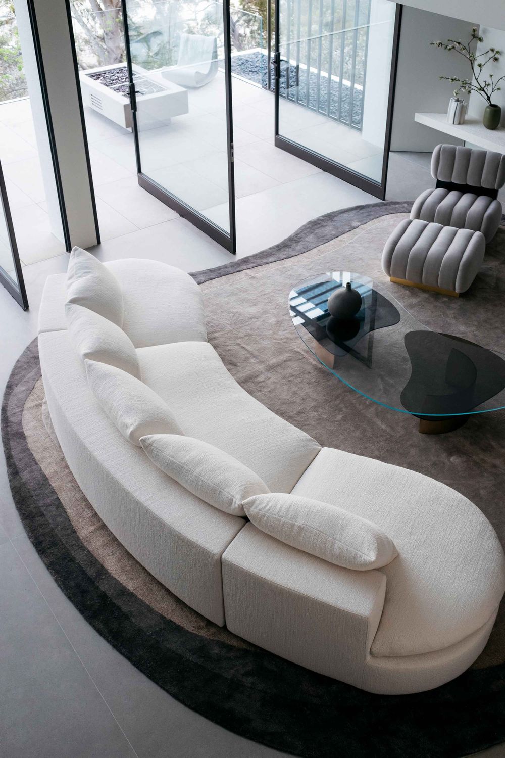Curved sofa living room layout ninamayainteriors