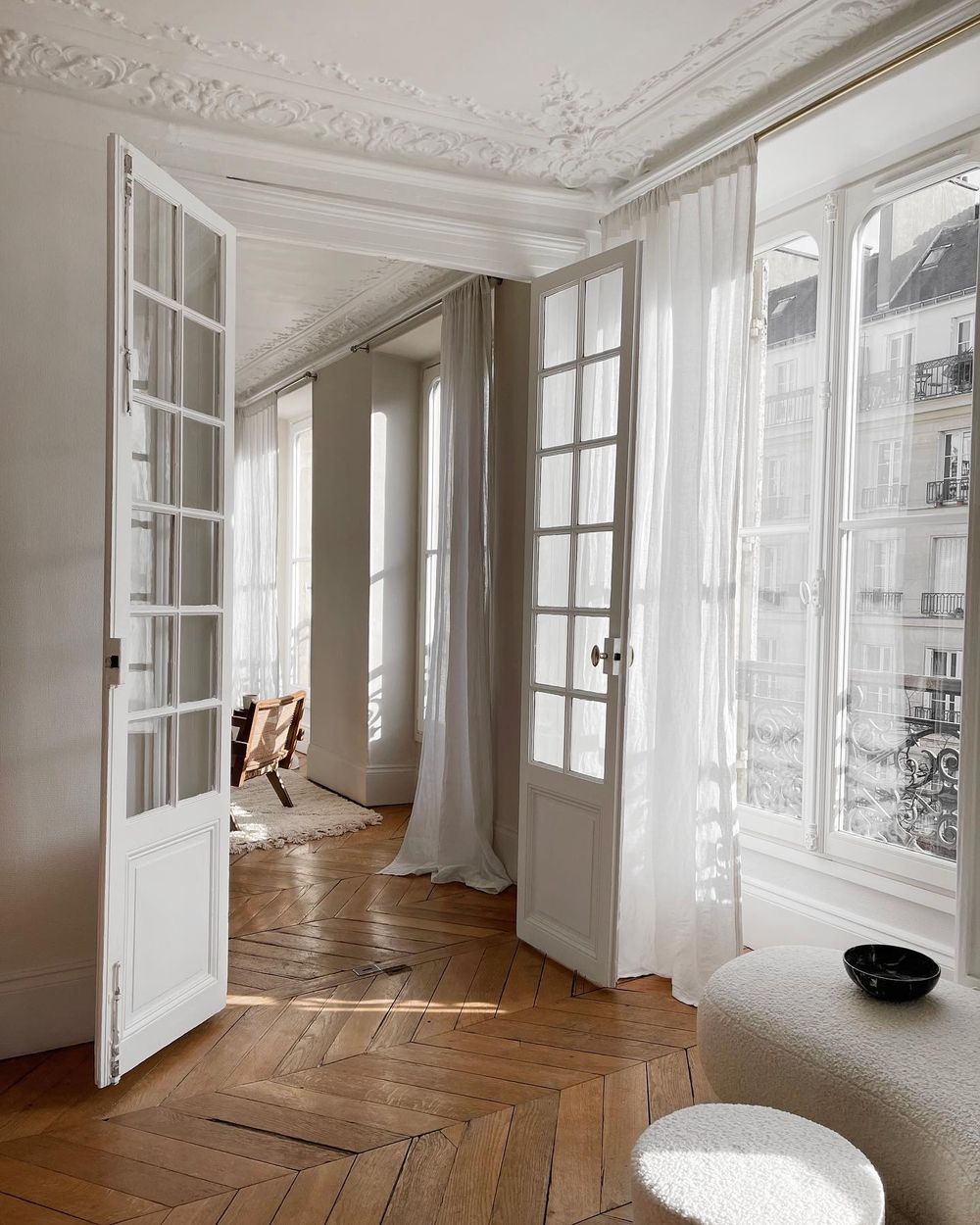 French doors interior Parisian apartment mija_mija