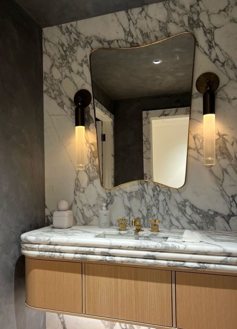 19 Gorgeous Marble Bathroom Countertop Ideas from Designers