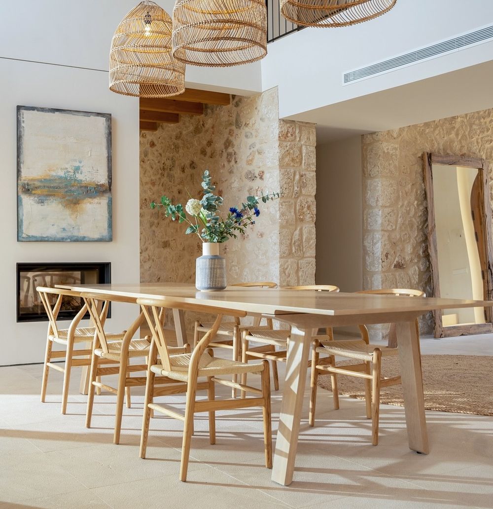 Mediterranean Dining room @amorado.architects