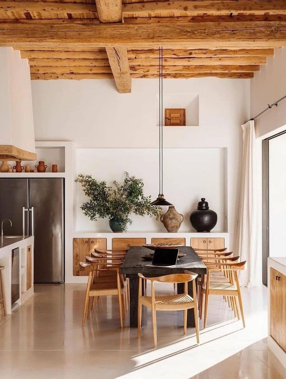 Mediterranean dining room ideas @analuiphotography