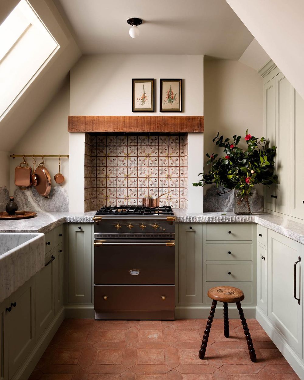 Small kitchen traditional design heidicaillierdesign