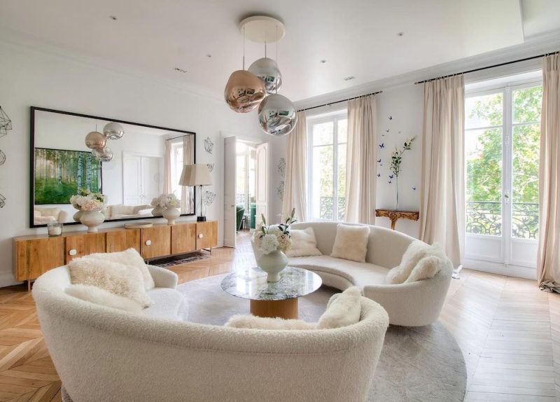 10 Stunning Curved Sofa Living Room Ideas 10 Stunning Curved Sofa Living Room Ideas