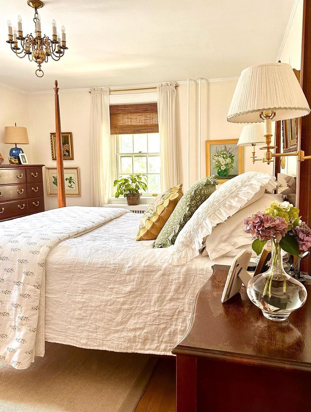 Vintage bedroom ideas Linen bedding our1925home