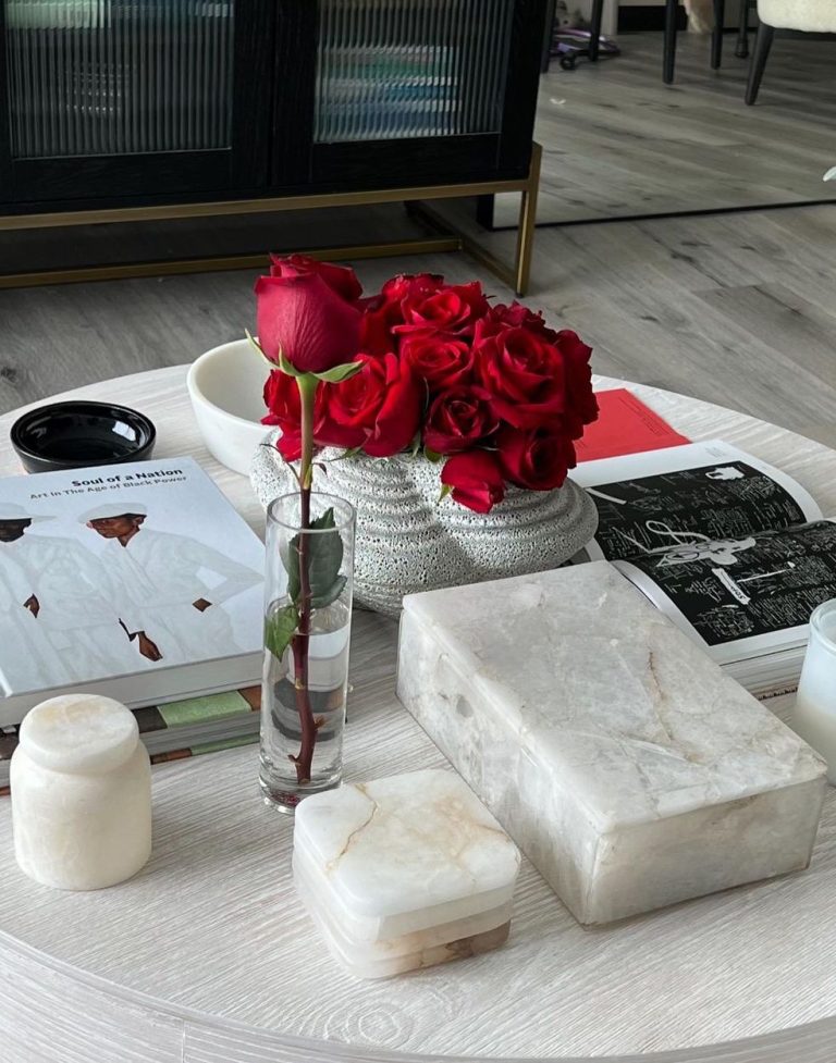 Romantic Coffee table decor ideas