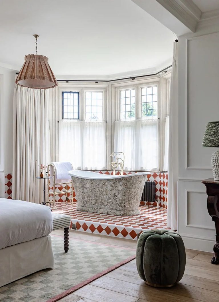 7 Master Bedroom Design Ideas for Fresh, Modern Homes