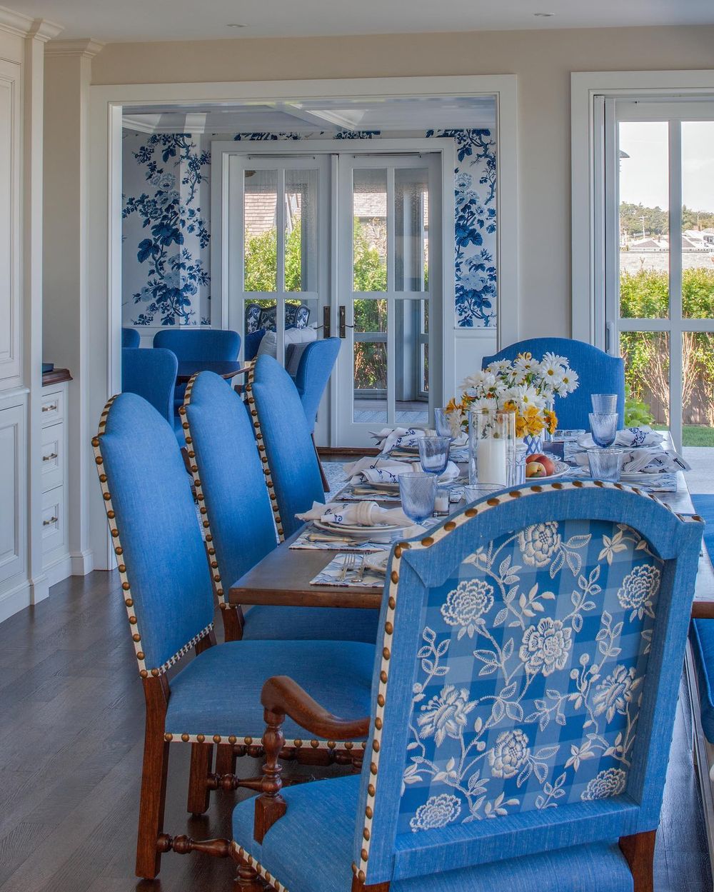 Traditional coastal dining room slcinteriors