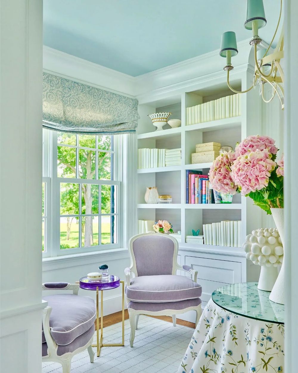 Preppy pastel decor ideas