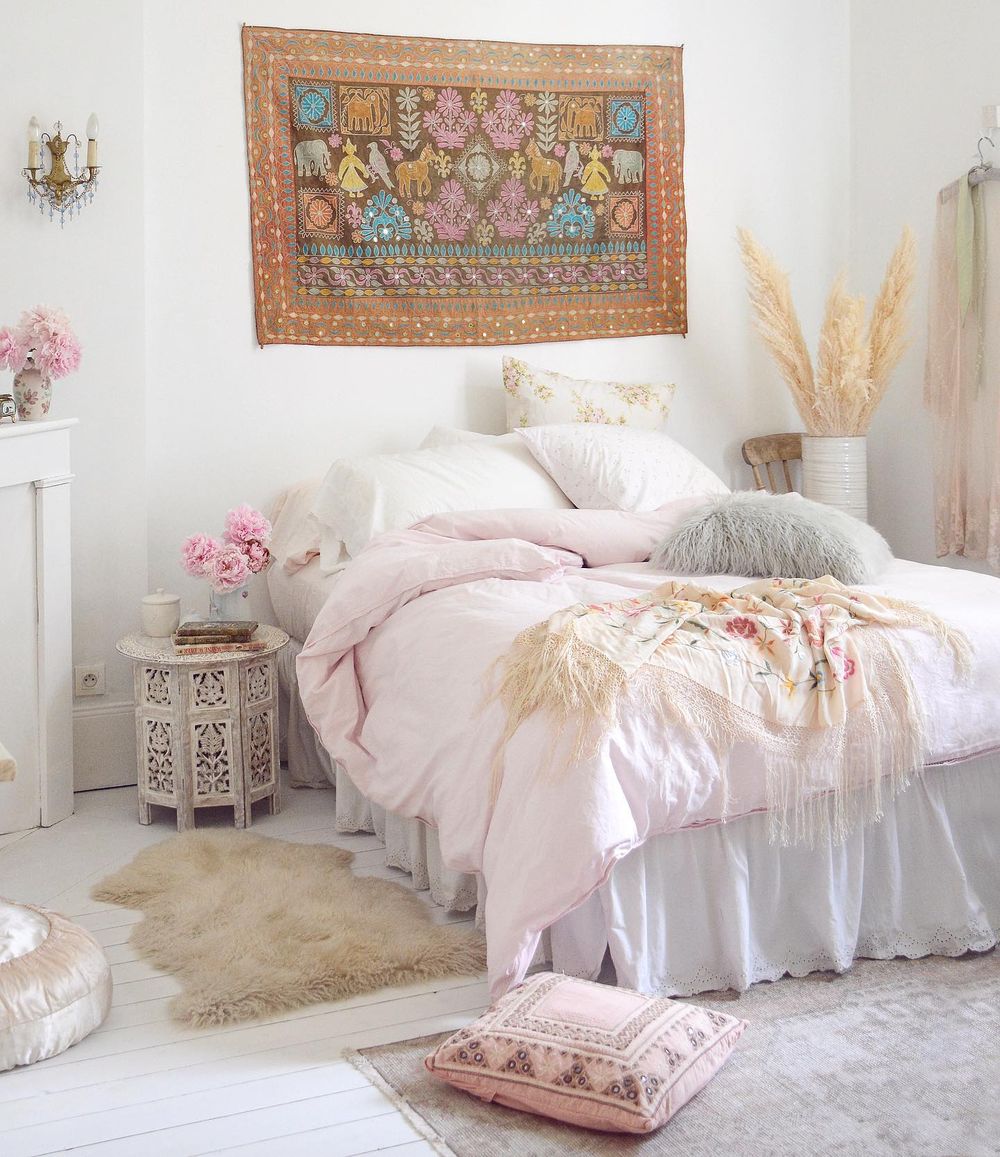 Shabby Chic Bedroom style @shabby_whites