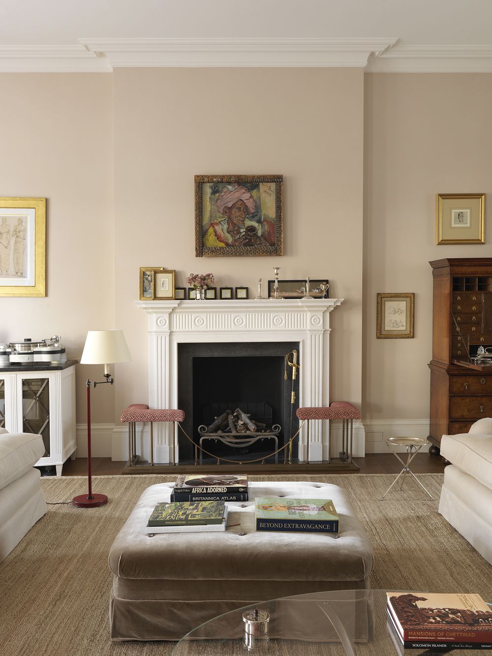 Traditional fireplaces decorating Virginia Howard Interiors